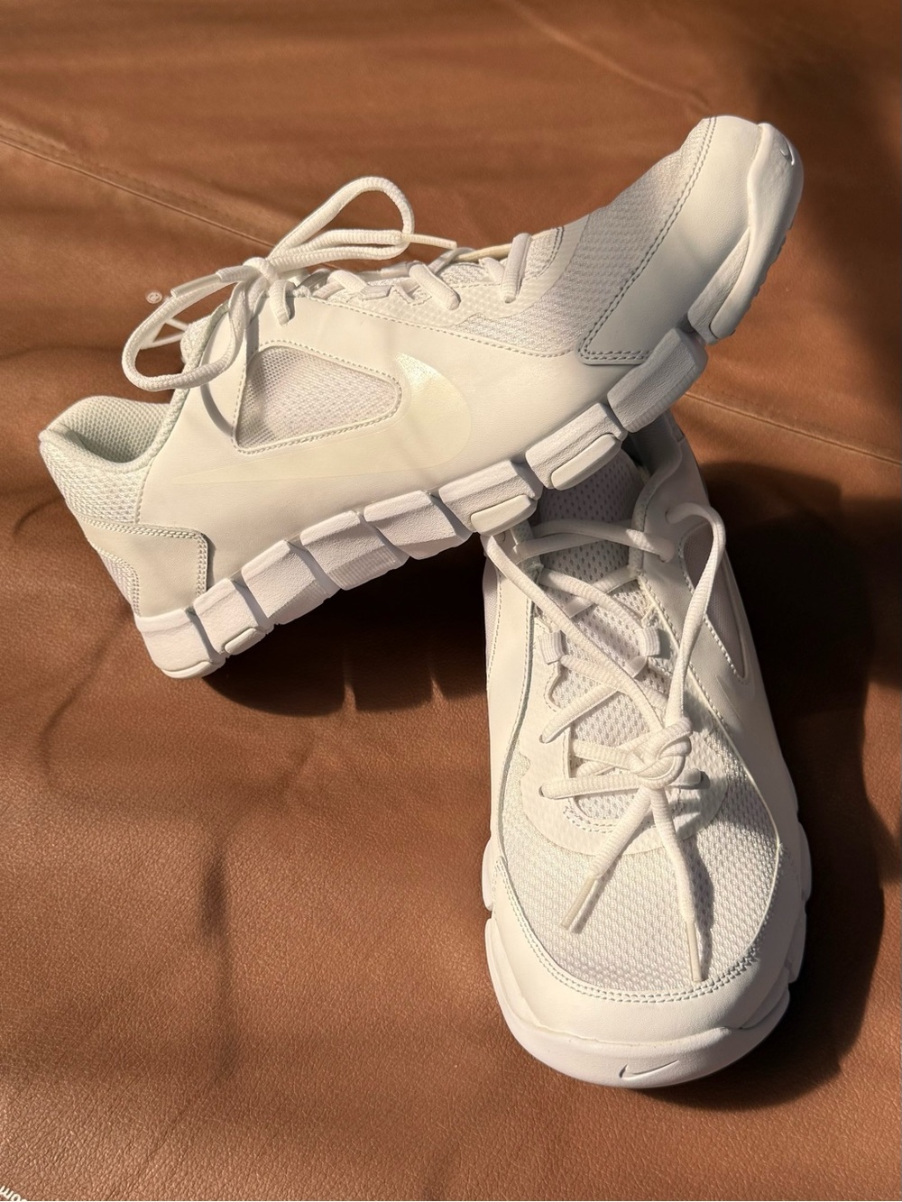 Nike Flex Show TR 2 Triple White Men’s 11 NIB